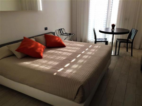 Blue Shades ApartHotel